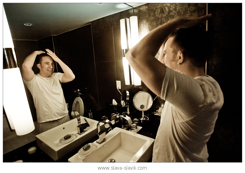 Groom Gelling Hair