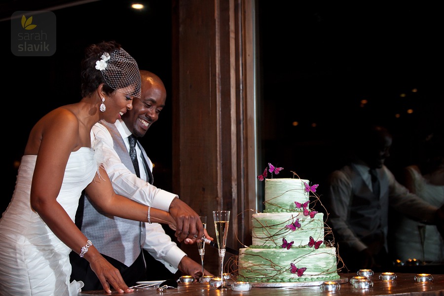 Cutting a green cake