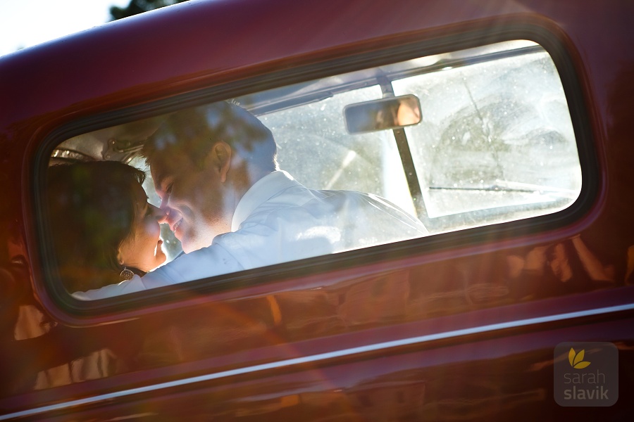 Kiss in a truck Kiss in a truck