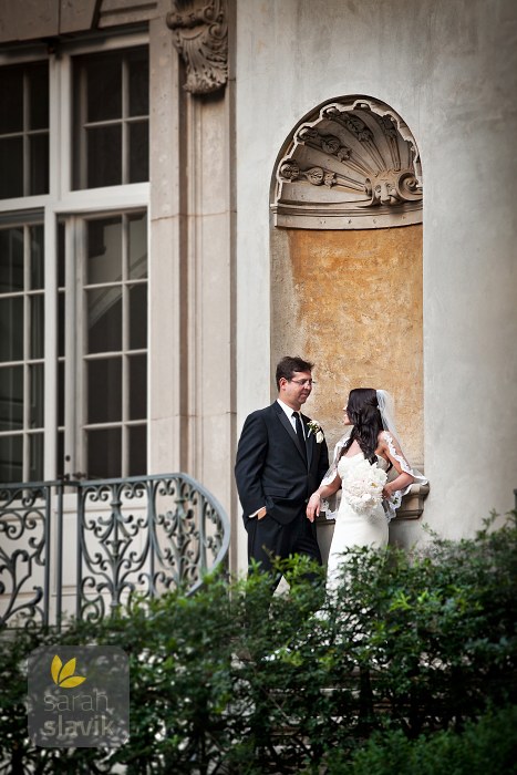 Swan House wedding portrait